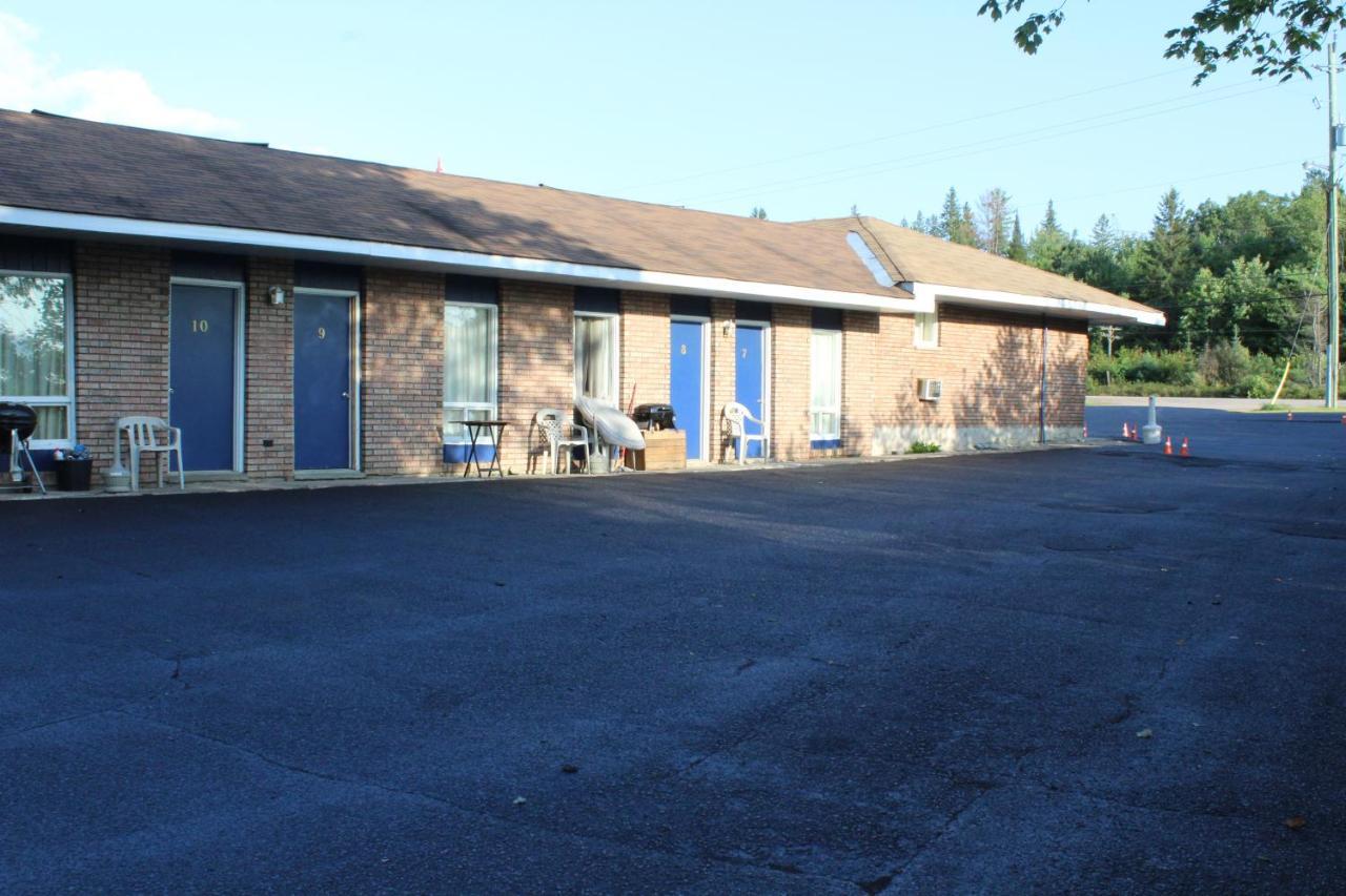Mattawa Two Rivers Motel المظهر الخارجي الصورة